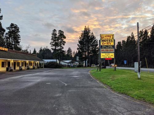 Lakeside Hotel | Seadrift Motel & RV Park