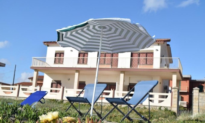 Torvaianica Apartment | Seafront apartment 2 in Villa near Rome