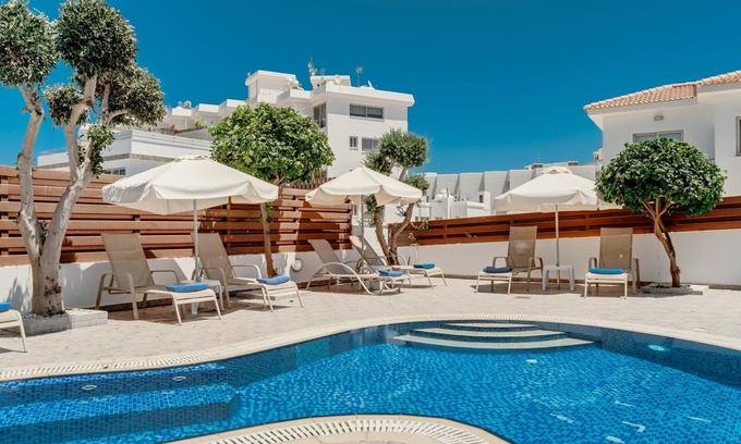 Protaras Villa | Seafront Protaras Resort