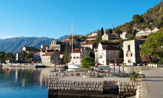 Drazin Vrt House | Seafront Stone House, Kotor Perast 3