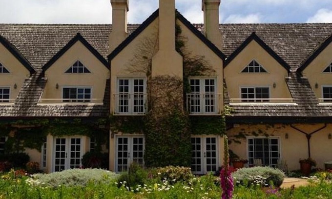Moss Beach Hotel | Seal Cove Inn