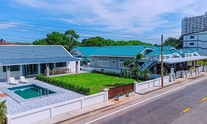 Noen Phra Villa | Sealife4 Beach Pool Villa
