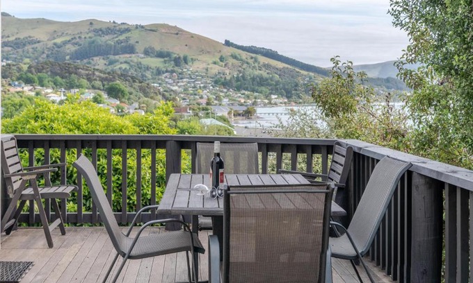 Akaroa House | Seascape and Serenity - Akaroa Bach