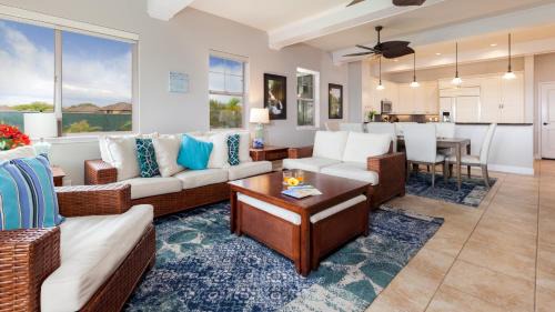 Kulalani Villa | SEASHELL VILLA Lovely 3BR Kulalani Home with Private Beach Club Bikes