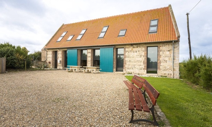 Saint-Aubin-sur-Mer House | Seaside 17th century barn 12 pers