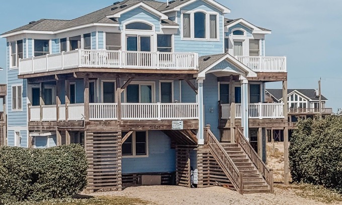 Corolla House | Seaside 3 night stays available for last minute bookings! Panoramic Views