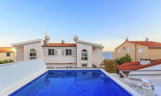 Businci Apartment | Seaside apartments with a swimming pool Rastici, Ciovo - 1084