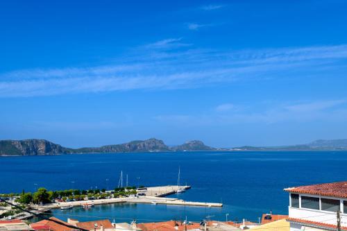 Pylos House | Seaside Resort Home