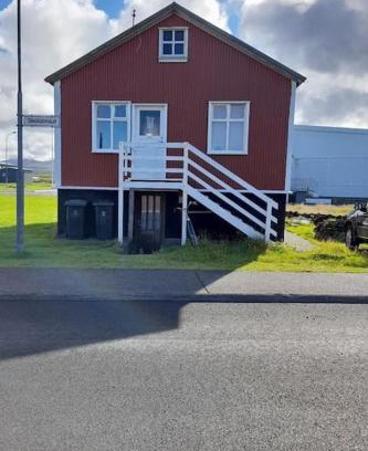 Hellissandur House | Seaside Retreat, Glacier View
