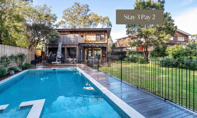 Somers House | Seasom with pool and spa in beautiful Somers