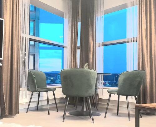 Srodmiescie Apartment | SeaTowers 28 Floor NEW PANORAMIC PENTHOUSE! Sea & City View from GLASS CORNER TRIANGLE! 75m2! Terrace!