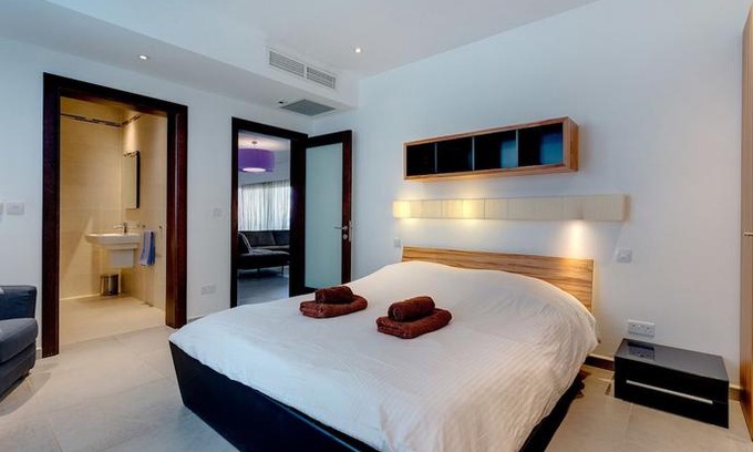 Sliema Apartment | Seaview Apartment In Fort Cambridge, Sliema