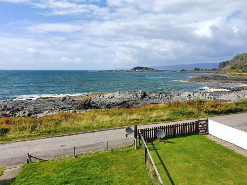 Slate Islands House | Seaview Cottage