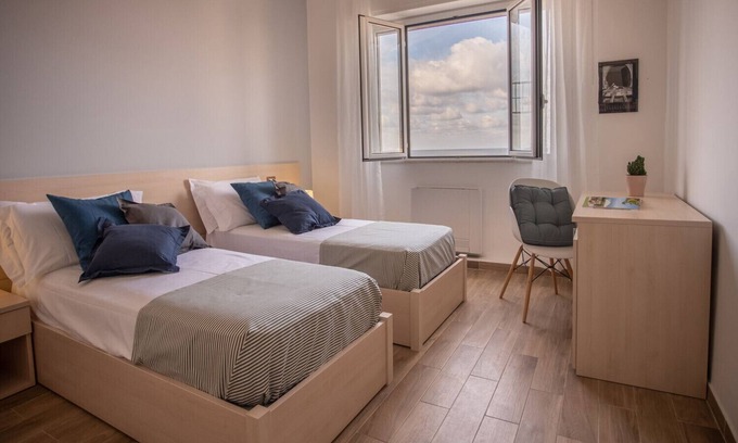 Cefalu Bed & Breakfast | Seaview Rooms in the city center - Double Room