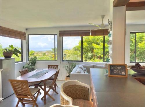 La Mivoie Apartment | Seaview Sunset Apartment