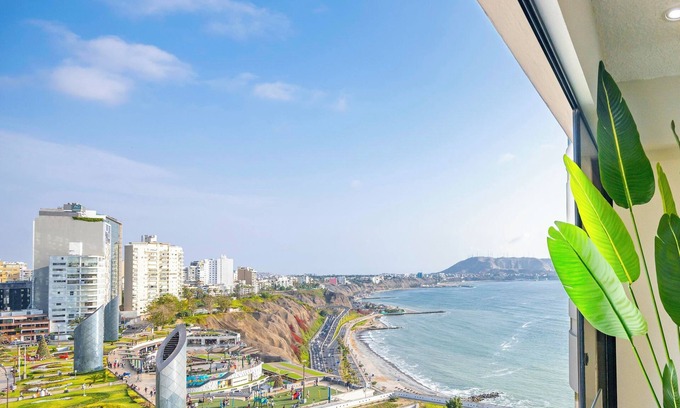 Petit Jean Ocharan Apartment | Seaview Terrace Pacific KING 4BR/3BA JW Marriott