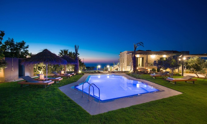 Stavromenos Villa | Seaview Villa with Private Heated Seaview Pool & Hammam 800m from beach & shops