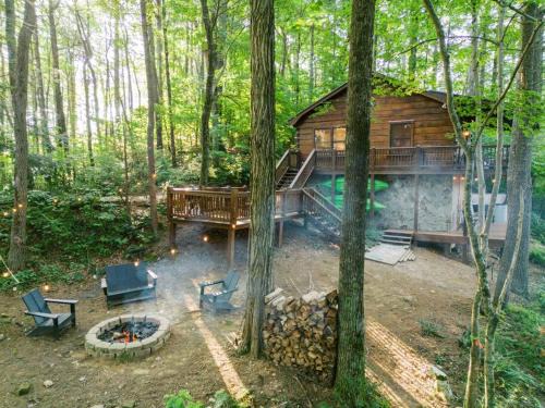 Cherry Log House | Secluded 4WD Getaway with Mountain Views and Hot Tub