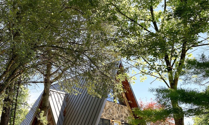 Coolville House | Secluded A-Frame on 22 Acres near Athens