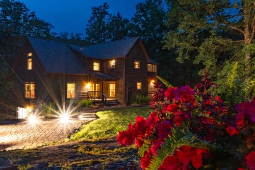 Edmond House | Secluded but 5 minutes to New River Gorge Bridge