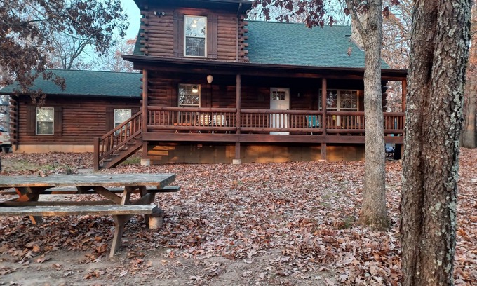 Blackwell Cabin | Secluded cabin on private property