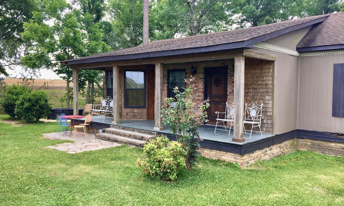 Vienna Cottage | Secluded Cottage on Cattle Farm and Dog Friendly All Sizes