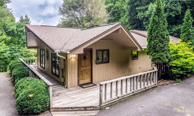 Waynesville House | Secluded Dog-Friendly Home w/Wrap-Around Deck, Fast WiFi, Deck, Gas Grill