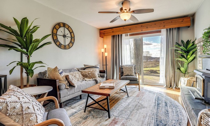 Delton House | Secluded Home w/Lake View in Delton!