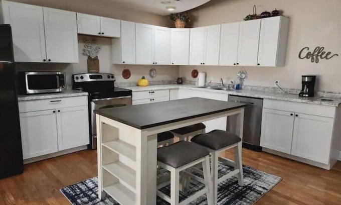 Candler House | Secluded in the City