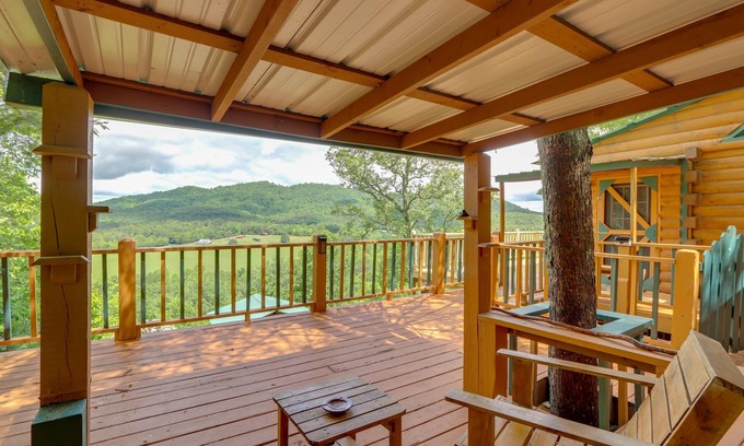 Warne Cabin | Secluded Mountain Cabin w/Decks + Gazebo!