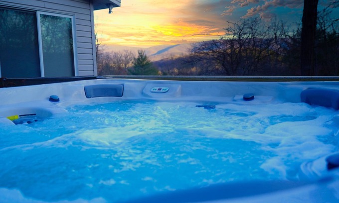 Rileyville House | Secluded Mountain Retreat with Stunning Views, Hot Tub, Wifi and more