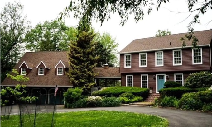 New Britain Apartment | Secluded Private Guesthouse - Doylestown Twpnn