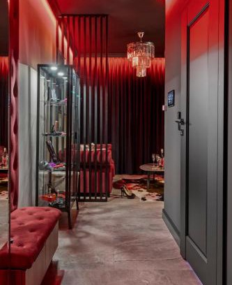 Praga Polnoc Apartment | Secret BDSM - Stylowy i klimatyczny apartament dla dorosłych, klimatyzacja, parking podziemny, pełne wyposażenie