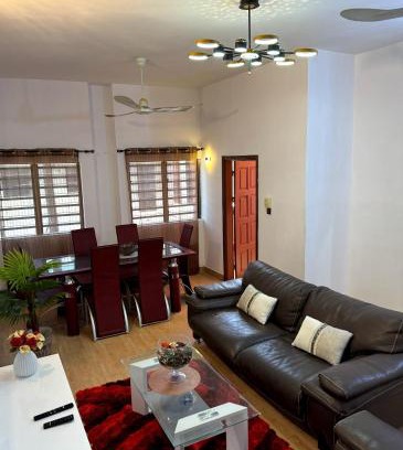 Porto-Novo Apartment | SECRET D'OFÈ