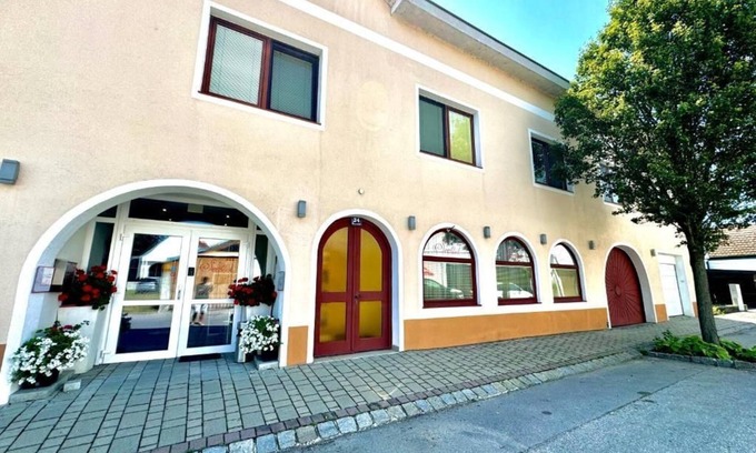 Morbisch am See Bed & Breakfast | Seeblick Pension - Doppelzimmer mit Dusche/wc, mit Terrassen-seeblick