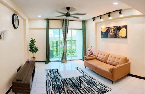 Batu Caves Apartment | Selayang 18 Residences