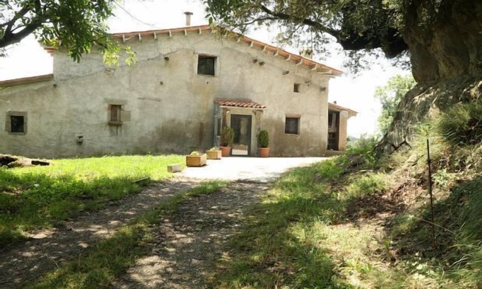Sant Pere de Torello Cottage | Self catering Mas El Collell for 10 people