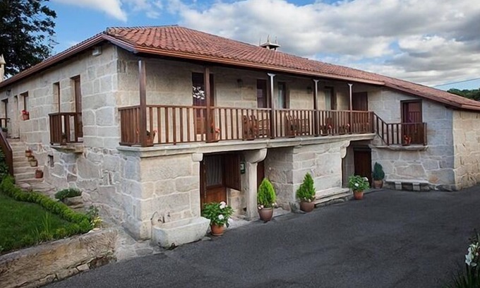 Casnaloba Cottage | Self catering Lar das Pias for 12 people