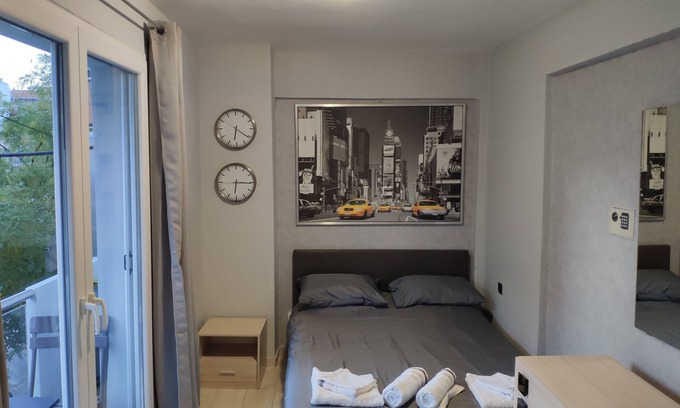 Kalamaria Apartment | Self-catering accommodation located in the city centre of Kalamaria Thessaloniki