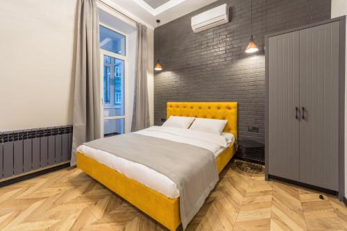 Khreshchatyy Yar Apartment | Self Check-in Apartments Maidan Area
