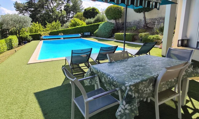 Ucel Apartment | Self-contained, air-conditioned studio, swimming pool just for you, rated 2*.