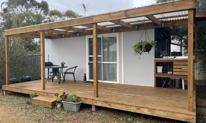 Greenways Landing Apartment | Self Contained Cabin