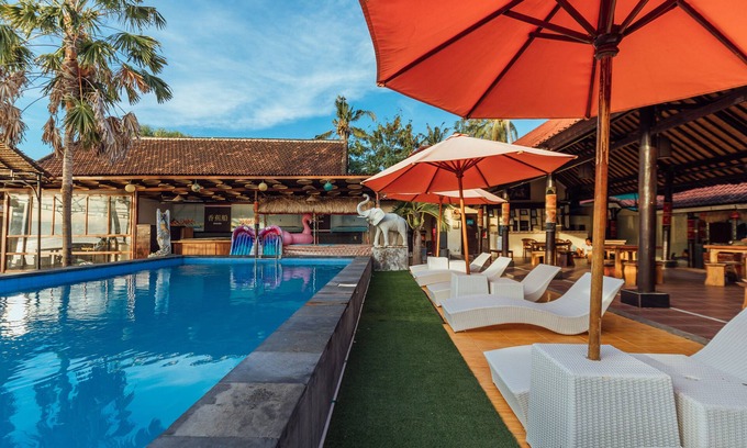 Sampalan House | Semaya One Beach Guesthouse