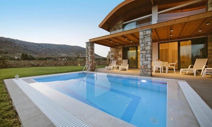 Lardos House | Semi-detached house with private pool