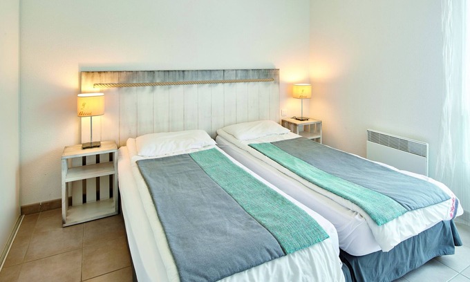 Casteljau Apartment | Sensational Lou Castel 1 bed Apartment with separate sleeping alcove sleeps 4