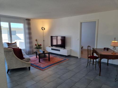 Busserach Apartment | Senseblick zu Bern