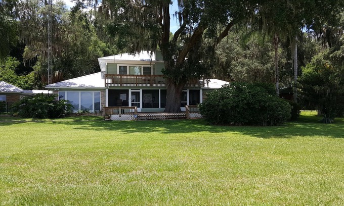 Candler House | Serene 3br, 3 Bath Estate Home On Little Lake Weir