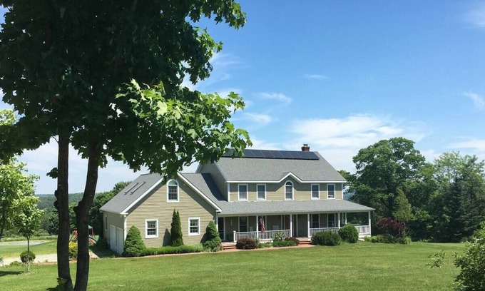 Williston House | Serene Home on 10-acre private property with stunning mountain views