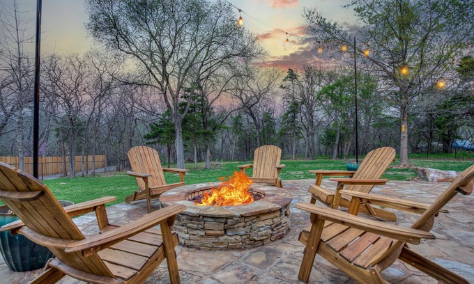 Guthrie House | Serene Ranch style home on acreage