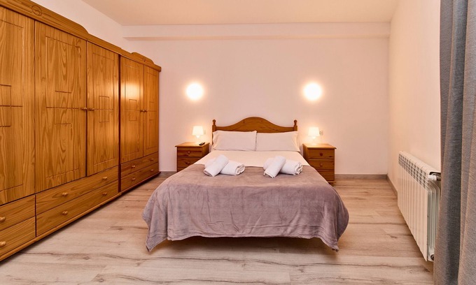 El Tarter Apartment | Serene Retreat I Parking, Desk & Ski